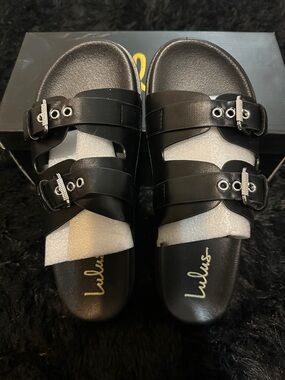 Lulu's Black Double Buckle Slide Sandals